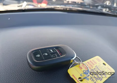 2024 Honda Civic Sport z USA, uszkodzony, nr VIN 19XFL2H80RE031714